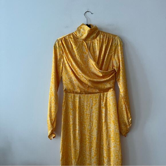 NWOT Alexia Admor Mock Neck Draped Midi Dress In Yellow Paisley - Picture 4 of 10